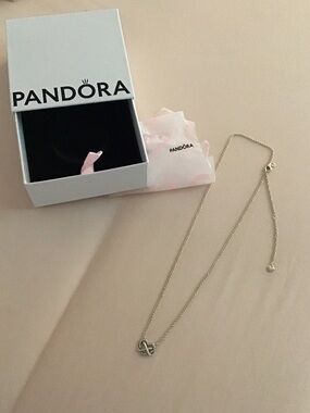 Pandora Silver Infinity Heart Collier Necklace